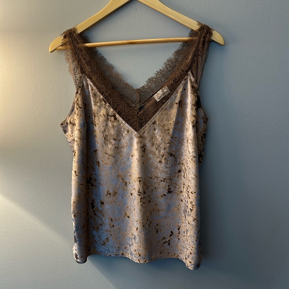 Heartloom- tank- size large